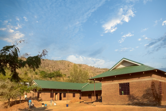 [Translate to Türkçe:] [Translate to Englisch:] LINEAR Spendenprojekt - Schulbau Malawi