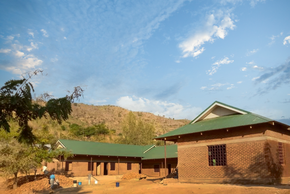 LINEAR Spendenprojekt - Schulbau Malawi