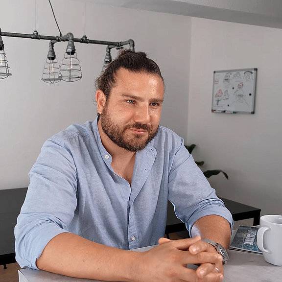 Interviews LINEAR Interviews LINEAR